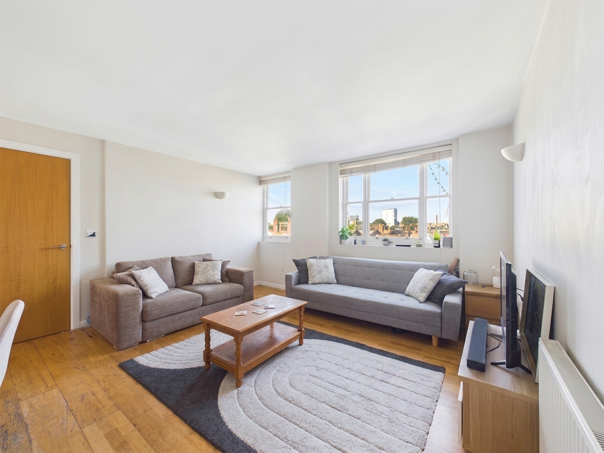 2 bedroom flat for sale, Grove Road, London, E3, photo 4