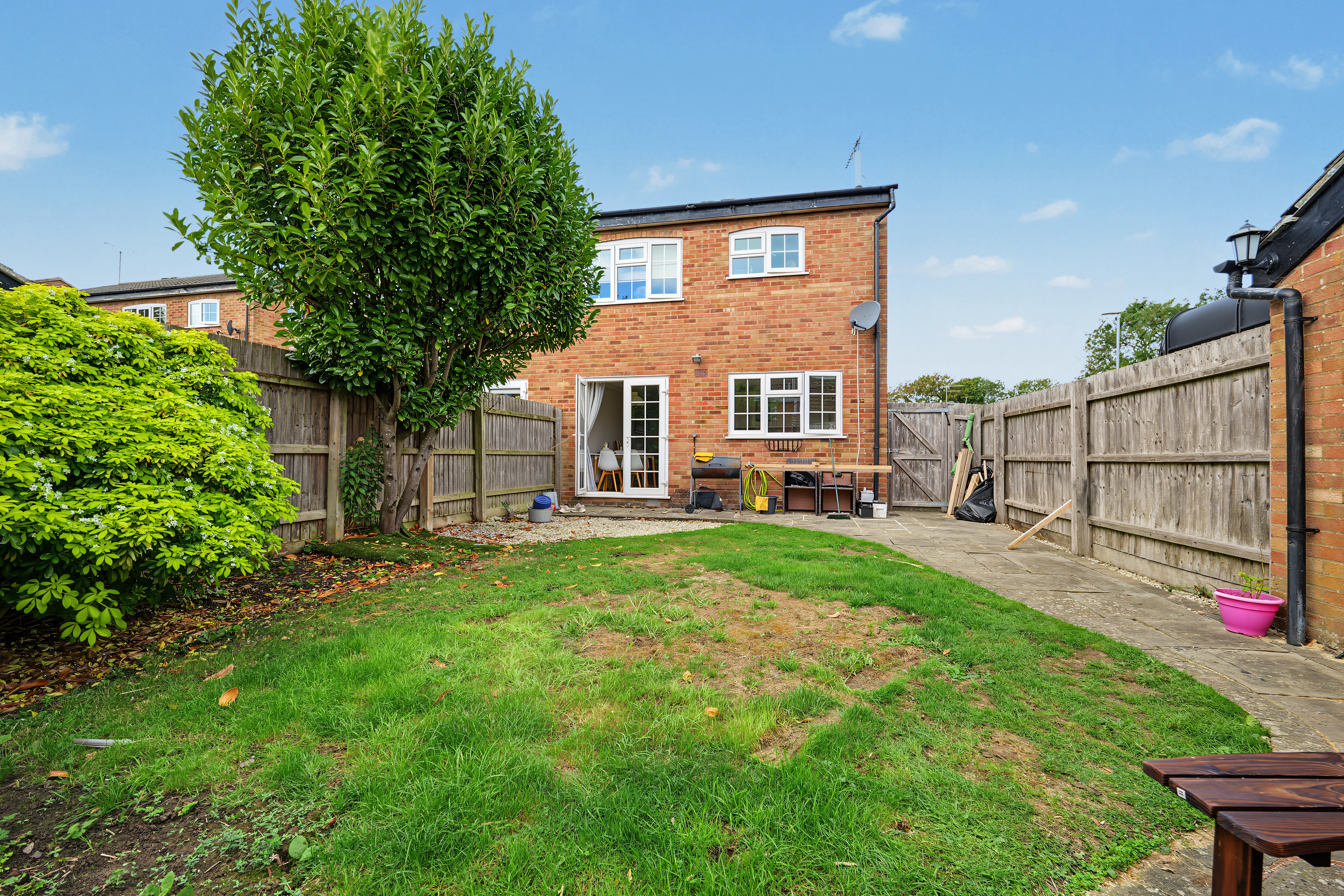3 bedroom semi detached house for sale, Disraeli Close, Leicester, LE8
