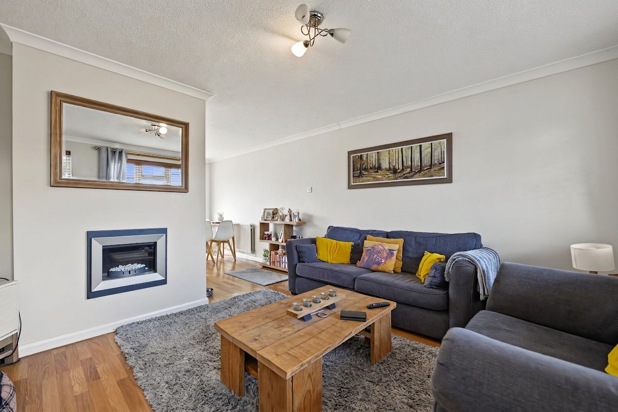 3 bedroom semi detached house for sale, Disraeli Close, Leicester, LE8