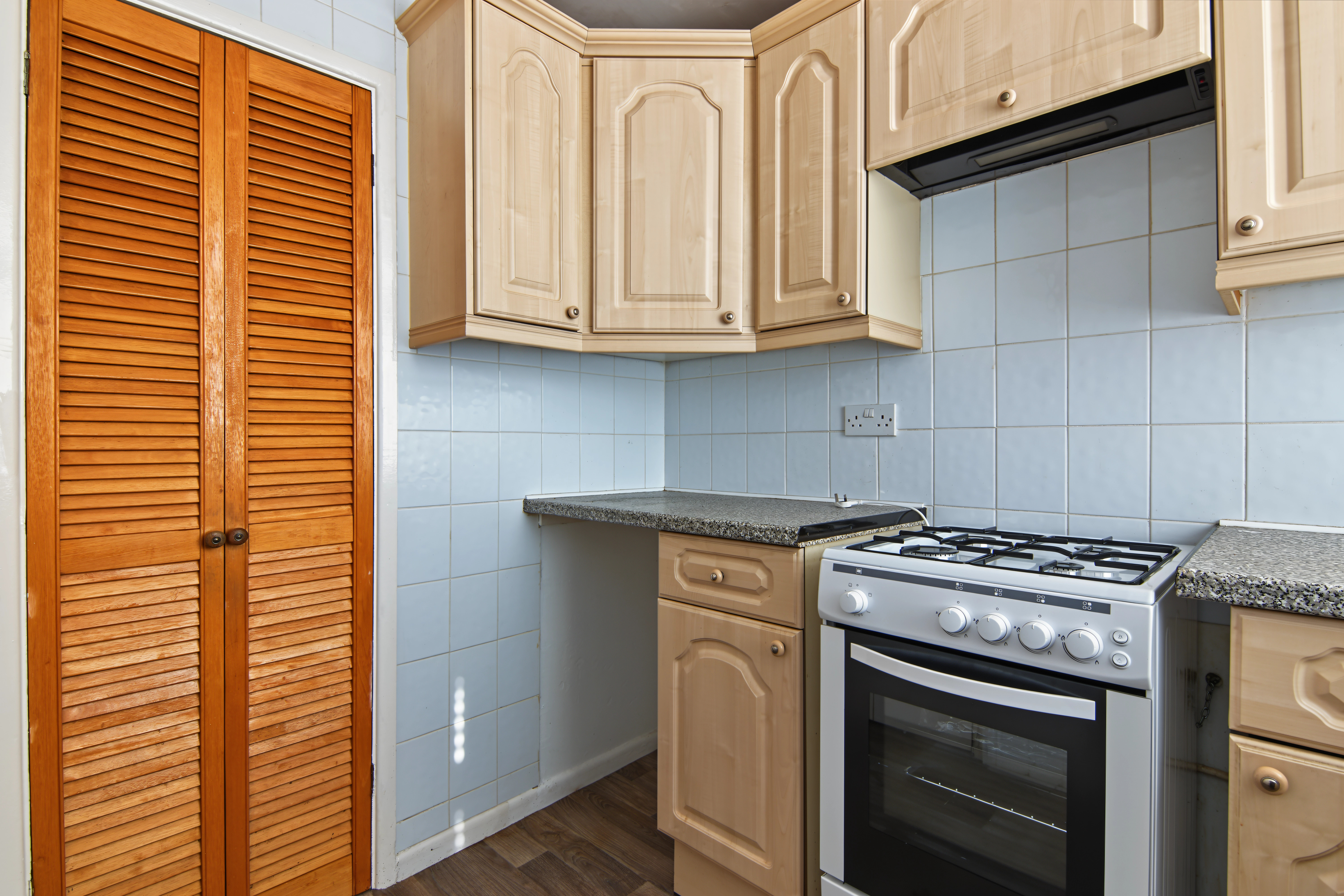 3 bedroom mid-terraced house for sale, The Glade, Coventry, CV5, photo 7 of 18