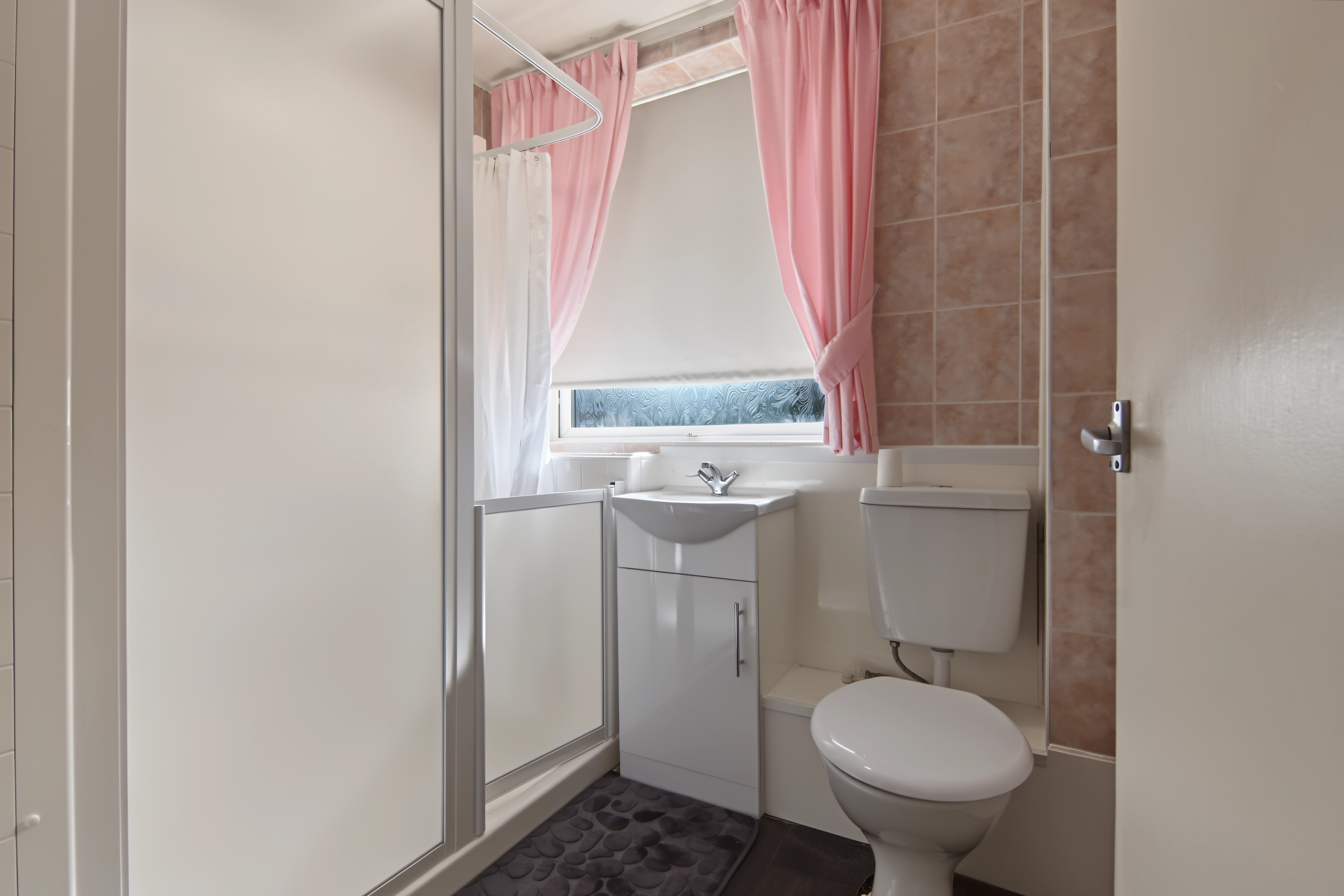 3 bedroom mid-terraced house for sale, The Glade, Coventry, CV5, photo 9 of 18