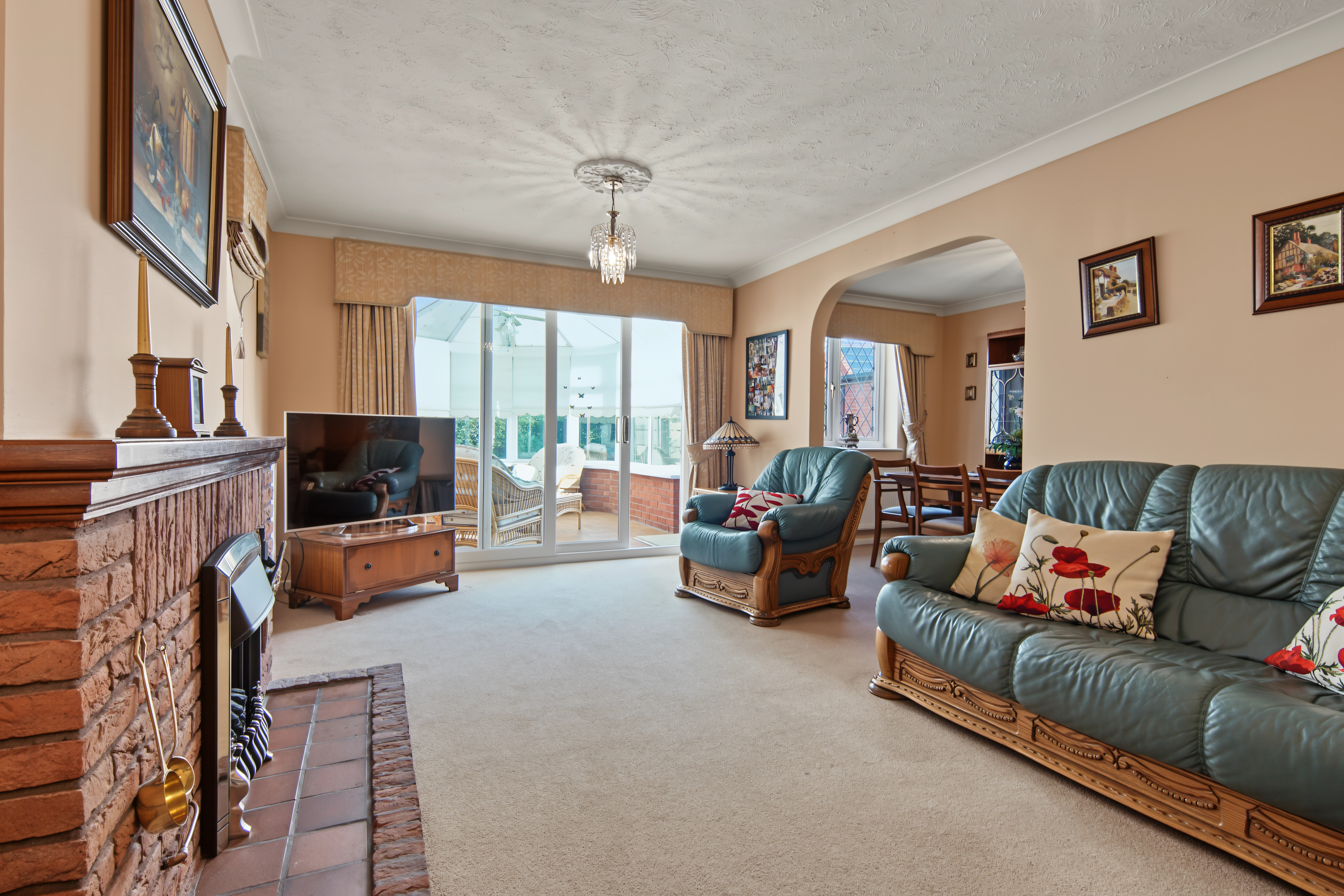 2 bedroom detached bungalow for sale, Norwich Close, Nuneaton, CV11, photo 7 of 20