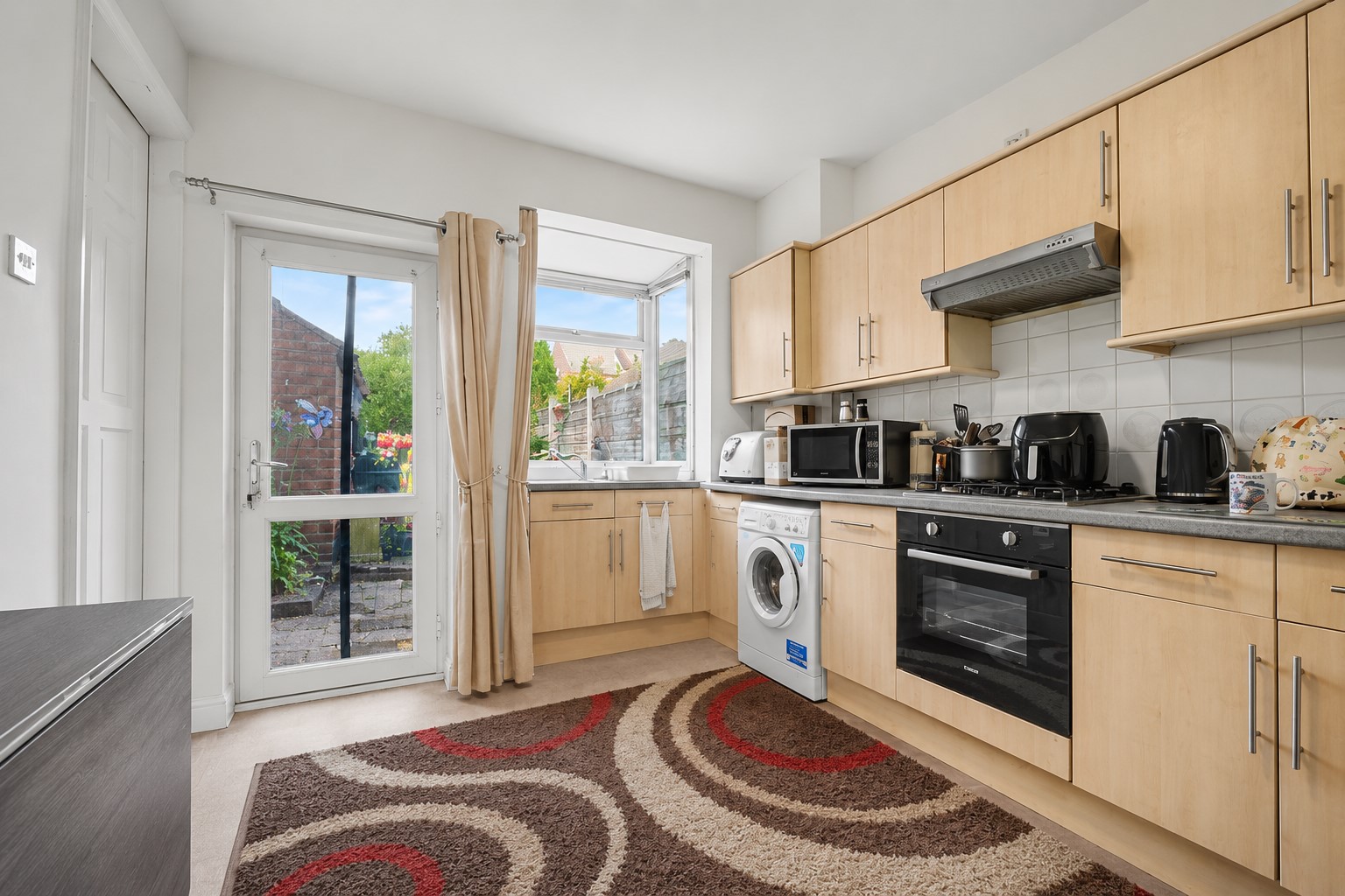 2 bedroom terraced house for sale, Swadlincote Road, Swadlincote, DE11, photo 3