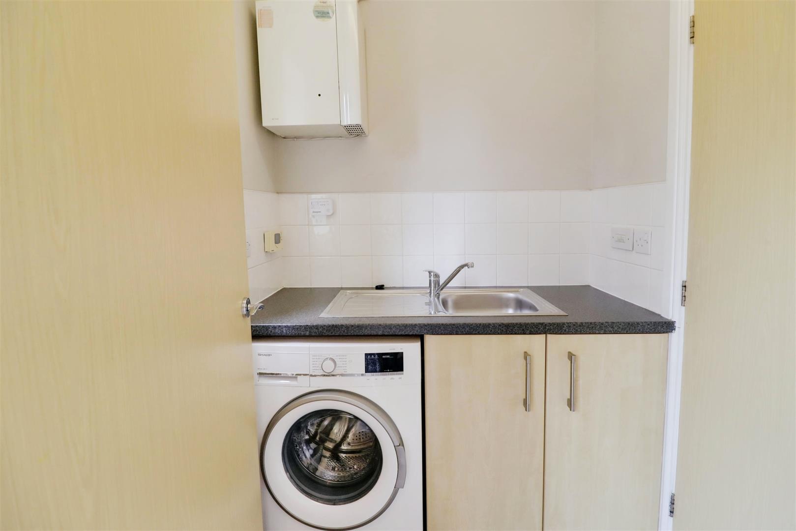 3 bedroom house for sale, Salisbury Close, Crewe, CW2, photo 11 of 17