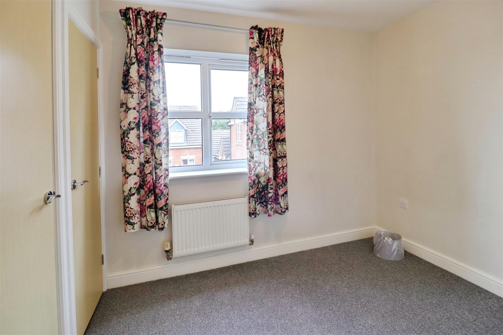 3 bedroom house for sale, Salisbury Close, Crewe, CW2, photo 8 of 17