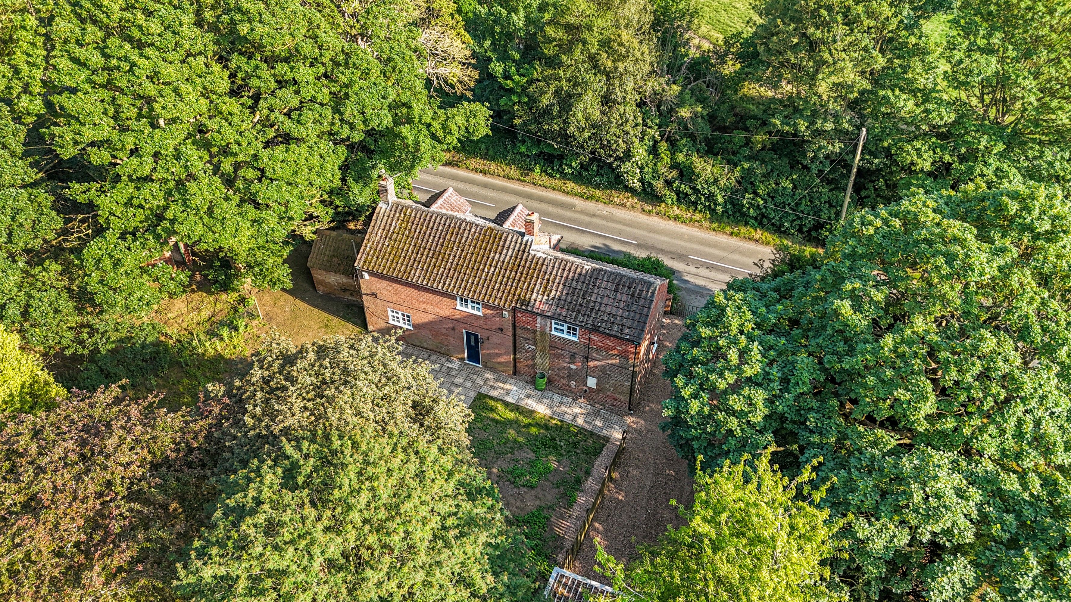 3 bedroom detached house for sale, Penbury Sand Lane, Newark, NG23
