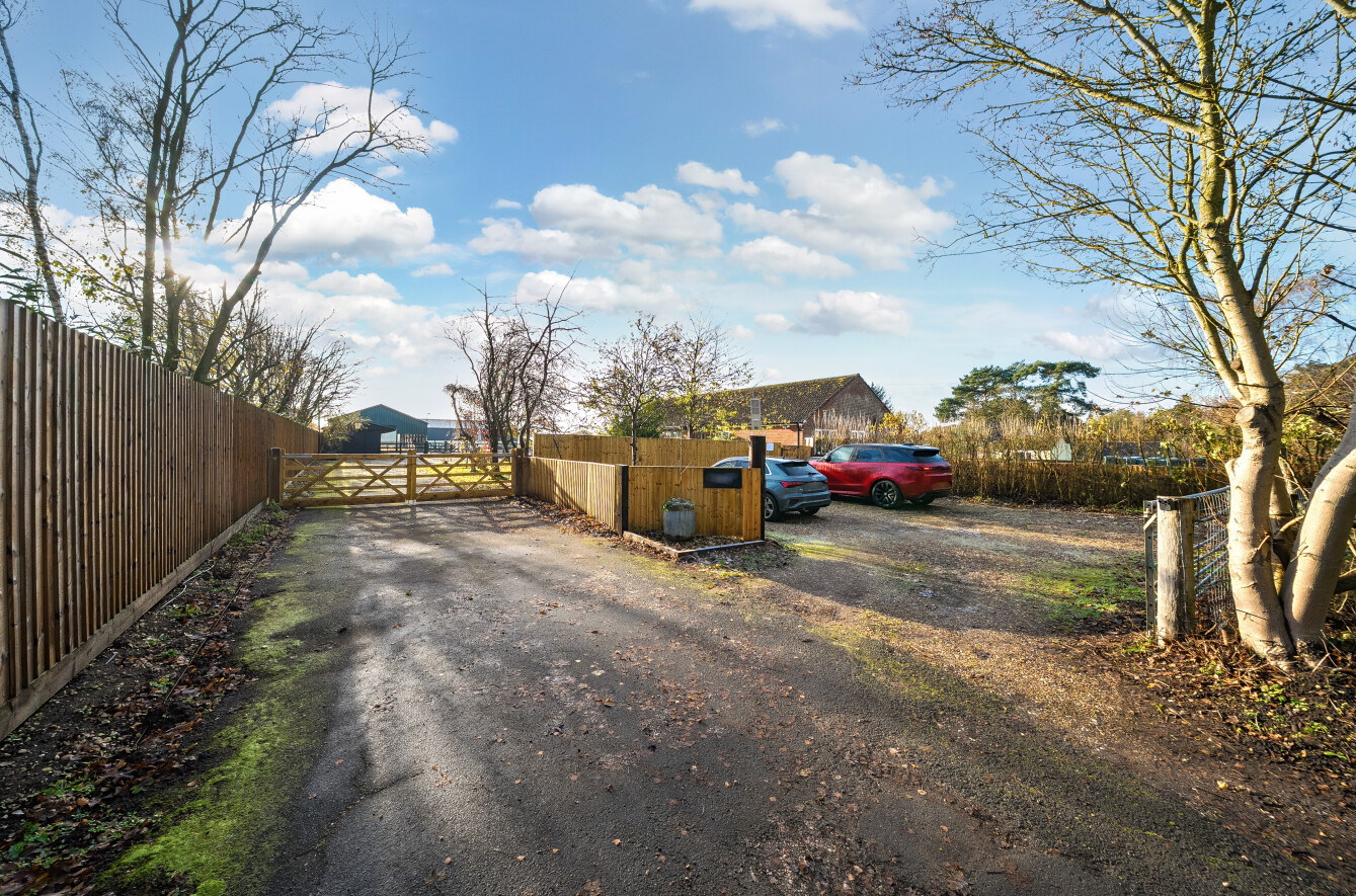 3 bedroom detached bungalow for sale, Brackenside Stables, Woodhall Spa, LN10