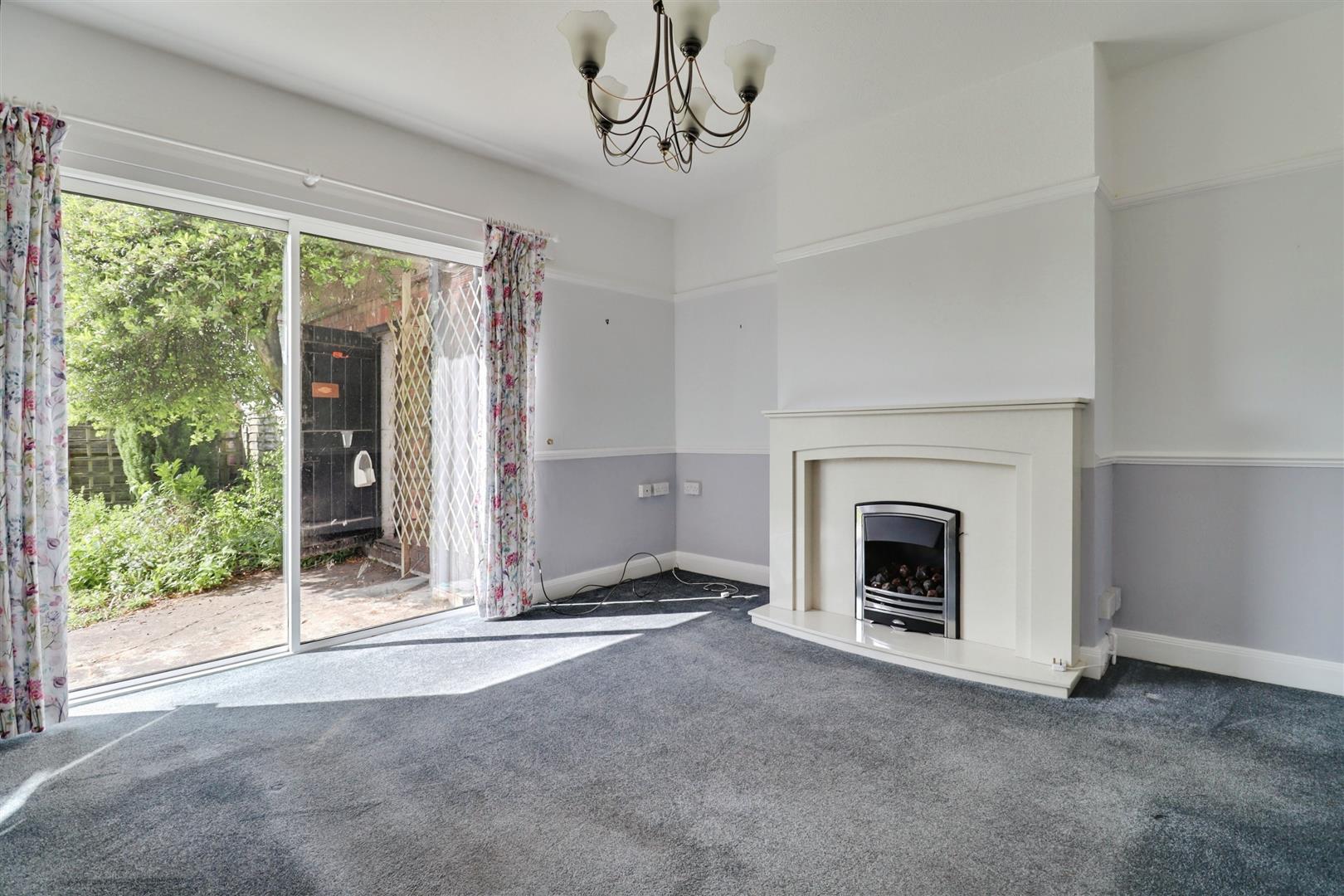 3 bedroom house for sale, Thistley Hough, Stoke-On-Trent, ST4, photo 2