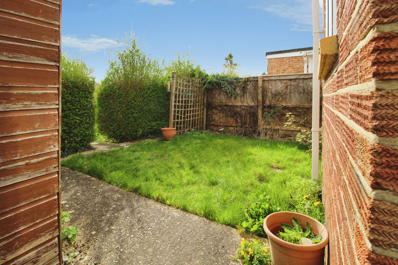 2 bedroom for sale, Marchant Road, Andover, SP10, photo 4