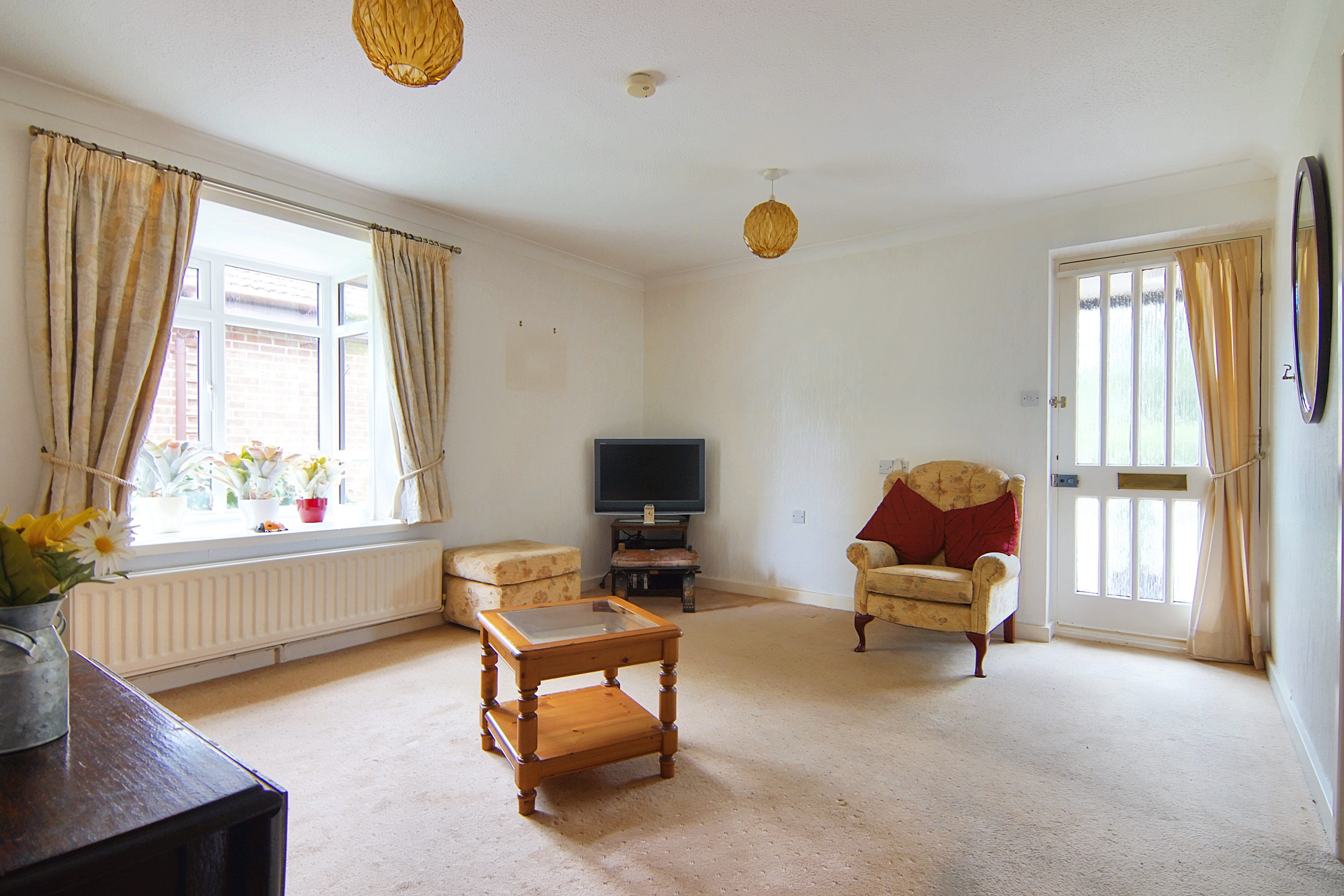 2 bedroom terraced bungalow for sale, Winterdene, Coventry, CV7, photo 2