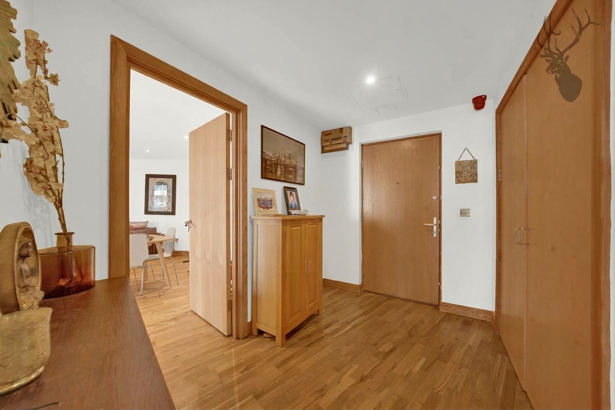 2 bedroom flat for sale, Ink Court, London, E3, photo 11 of 20