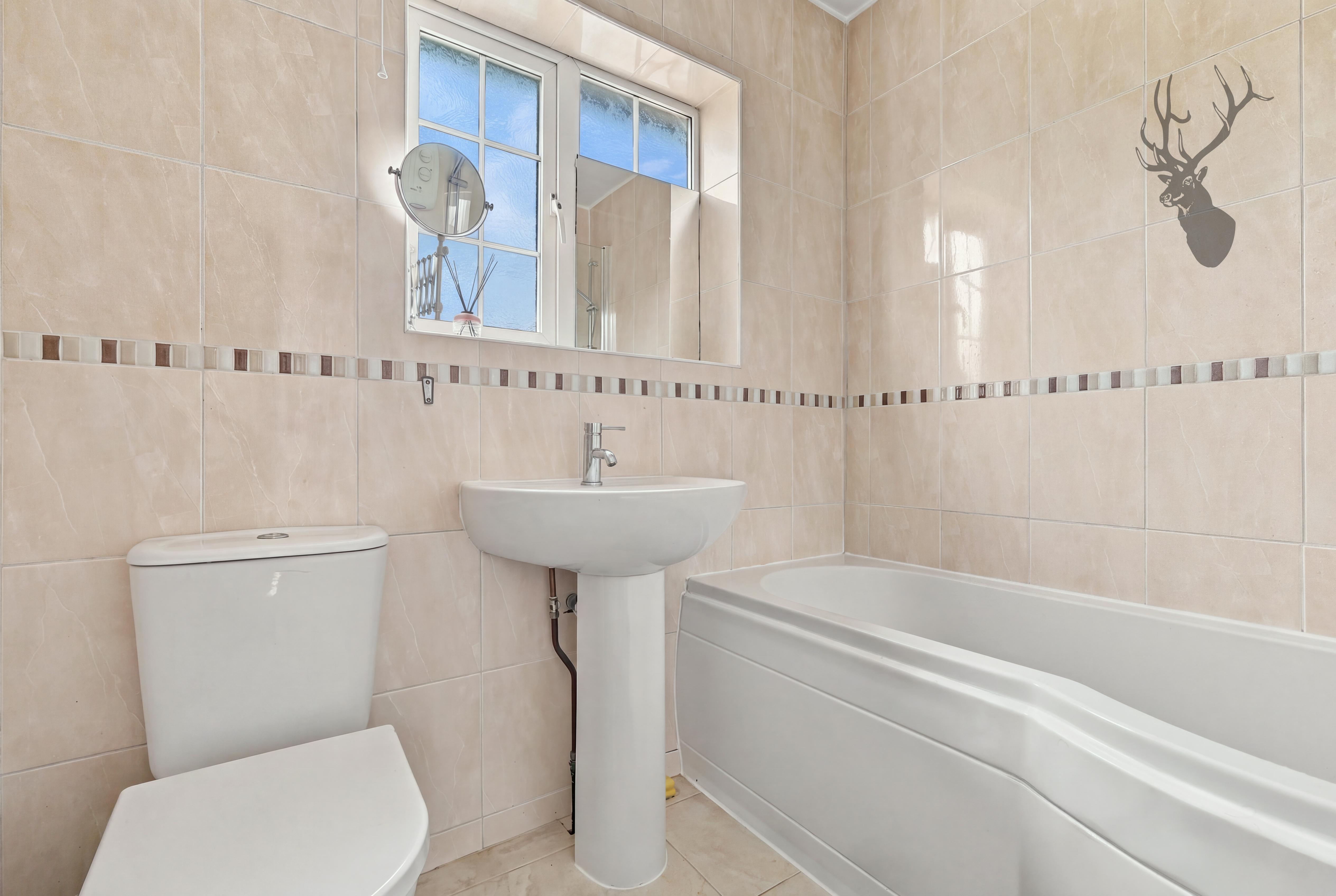 3 bedroom terraced house for sale, Valley Hill, Loughton, IG10, photo 13 of 16