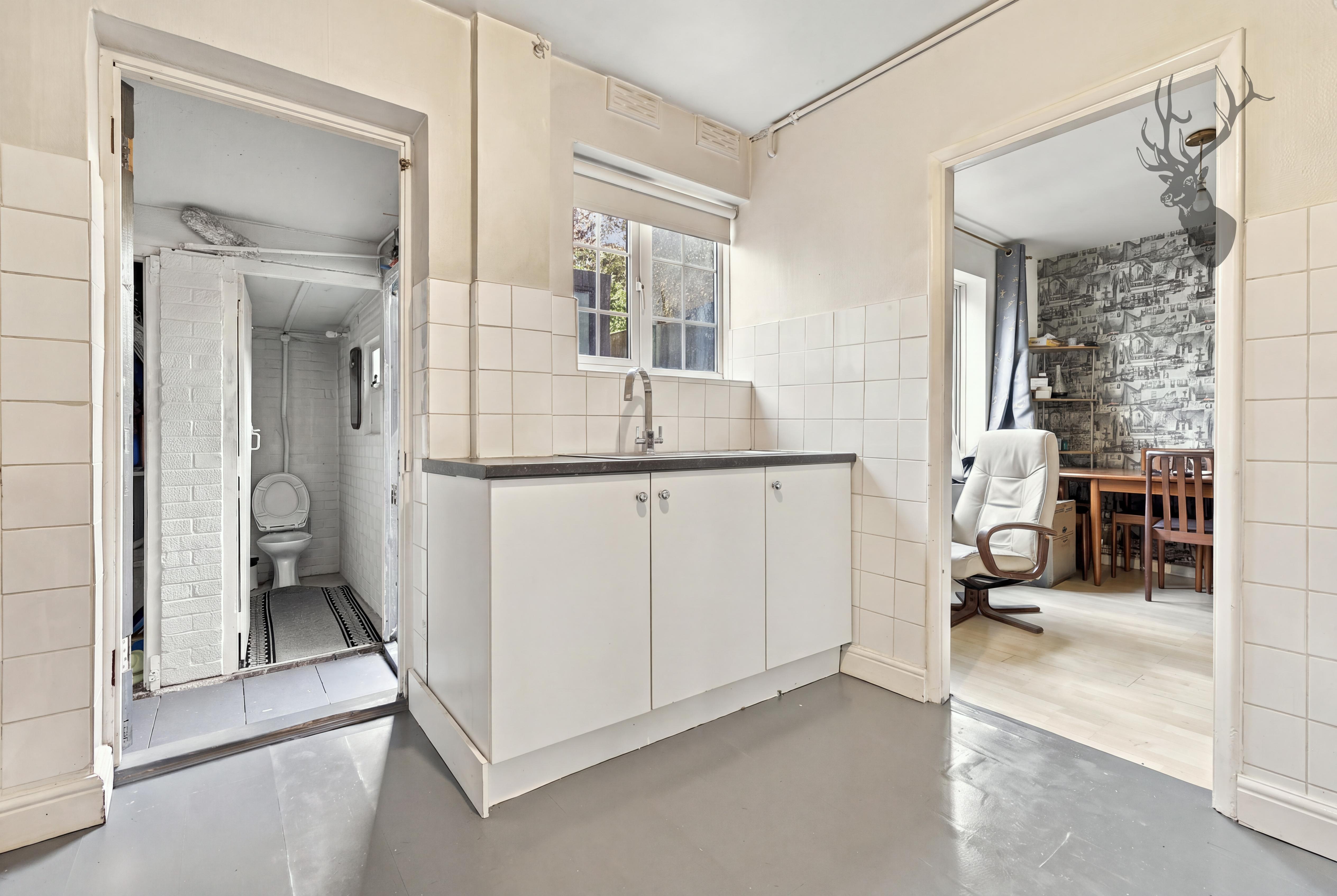 3 bedroom terraced house for sale, Valley Hill, Loughton, IG10, photo 7 of 16