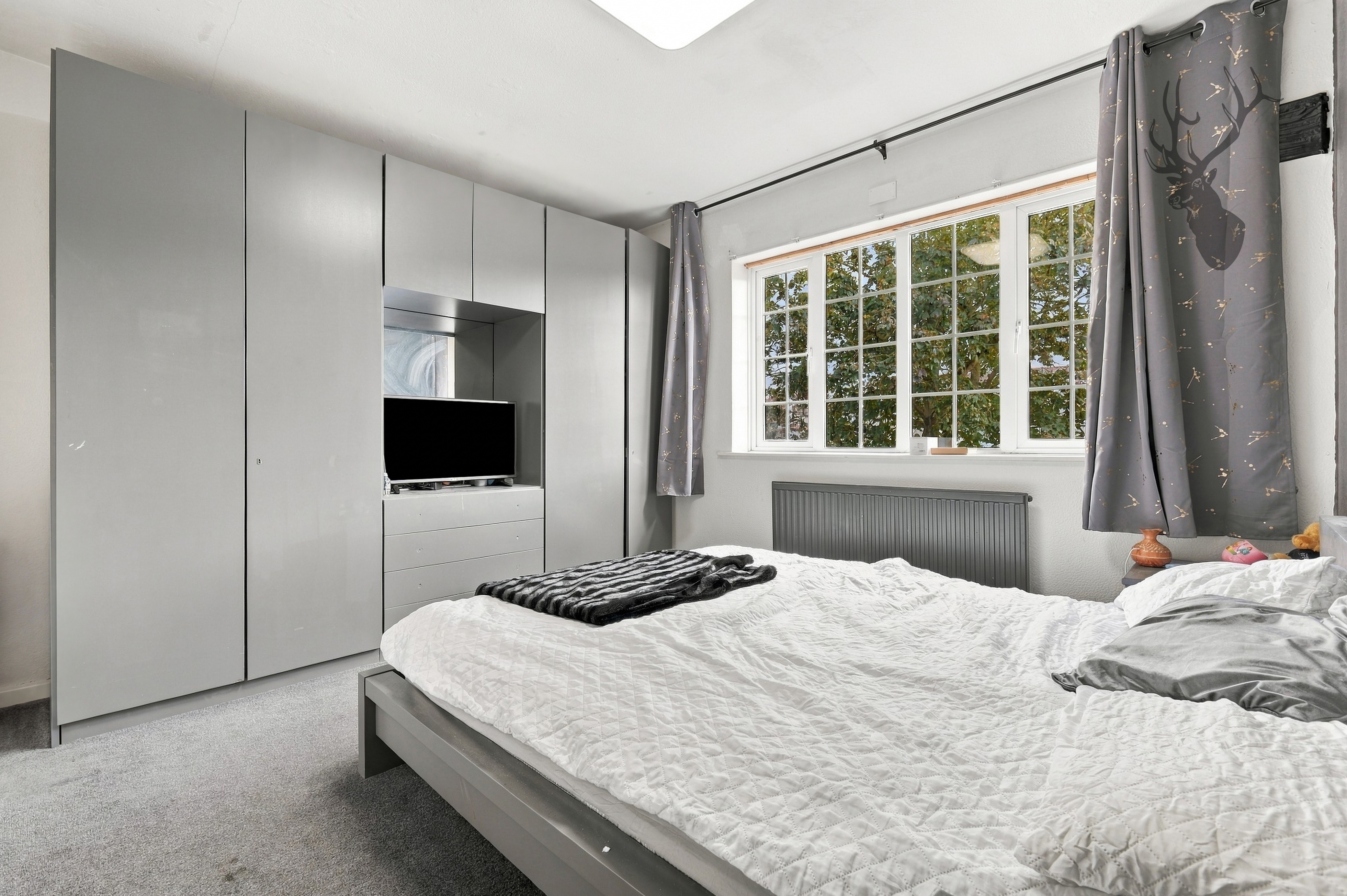 3 bedroom terraced house for sale, Valley Hill, Loughton, IG10, photo 10 of 16