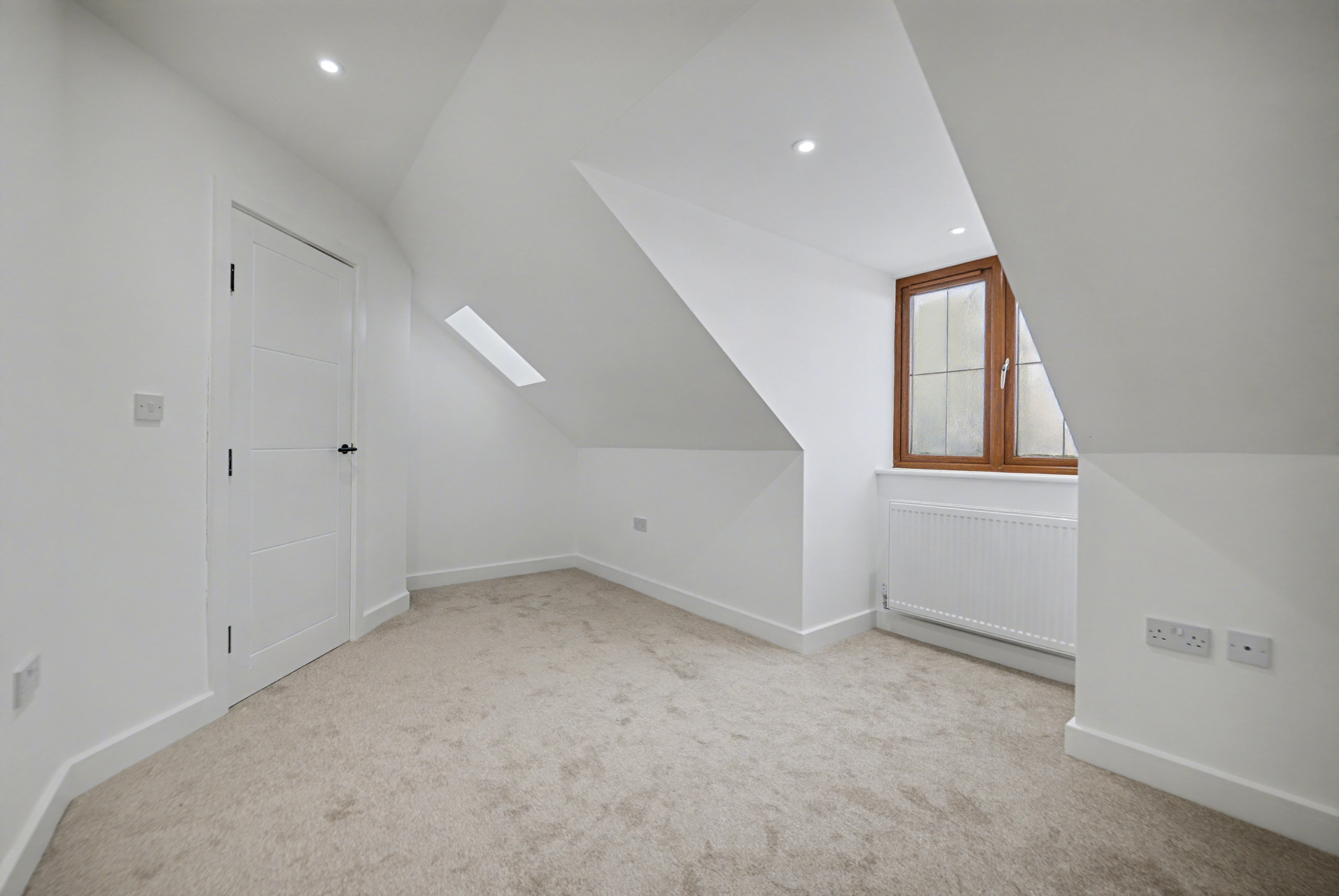 4 bedroom semi detached house for sale, Coventry Road, Bedworth, CV12