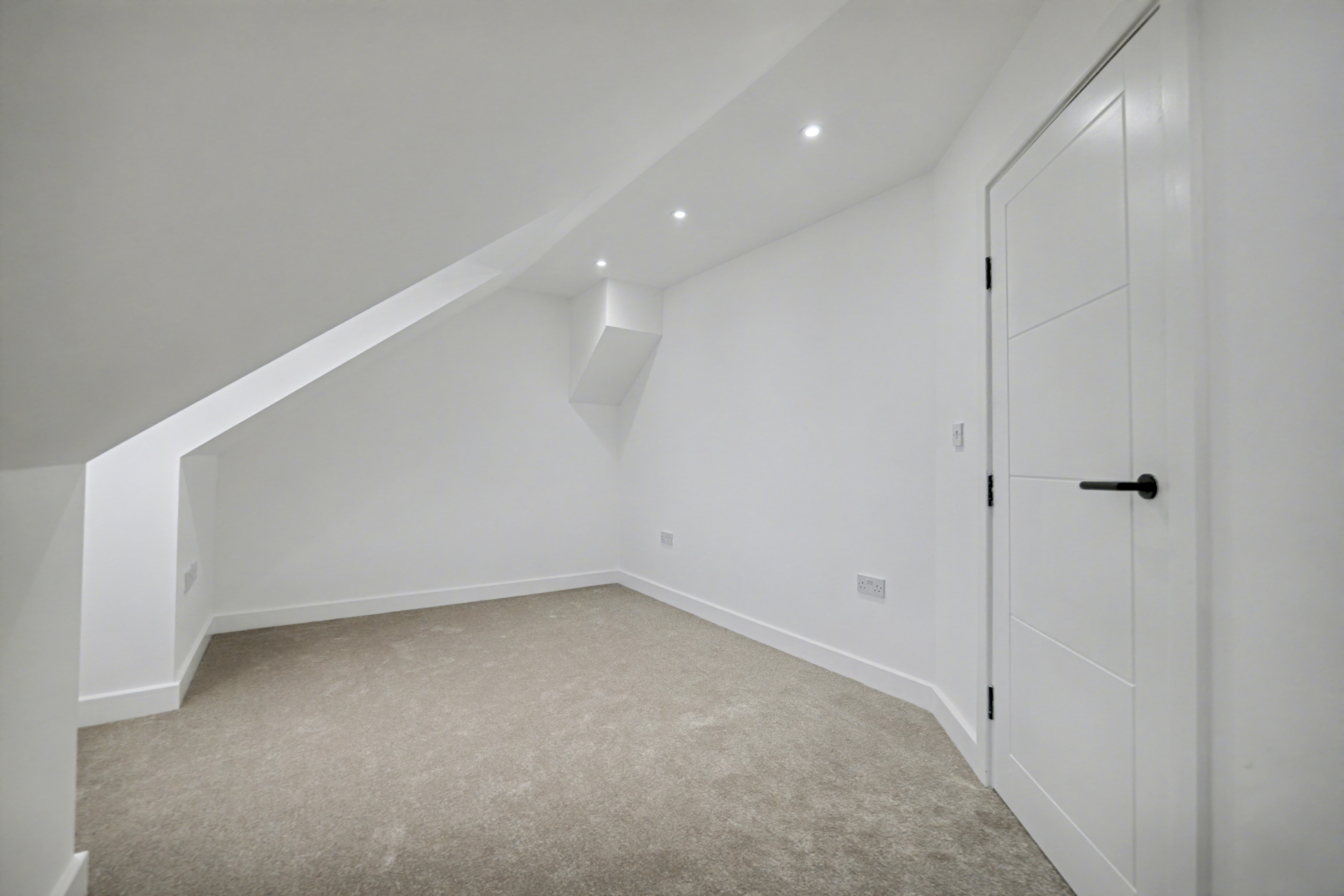 4 bedroom semi detached house for sale, Coventry Road, Bedworth, CV12