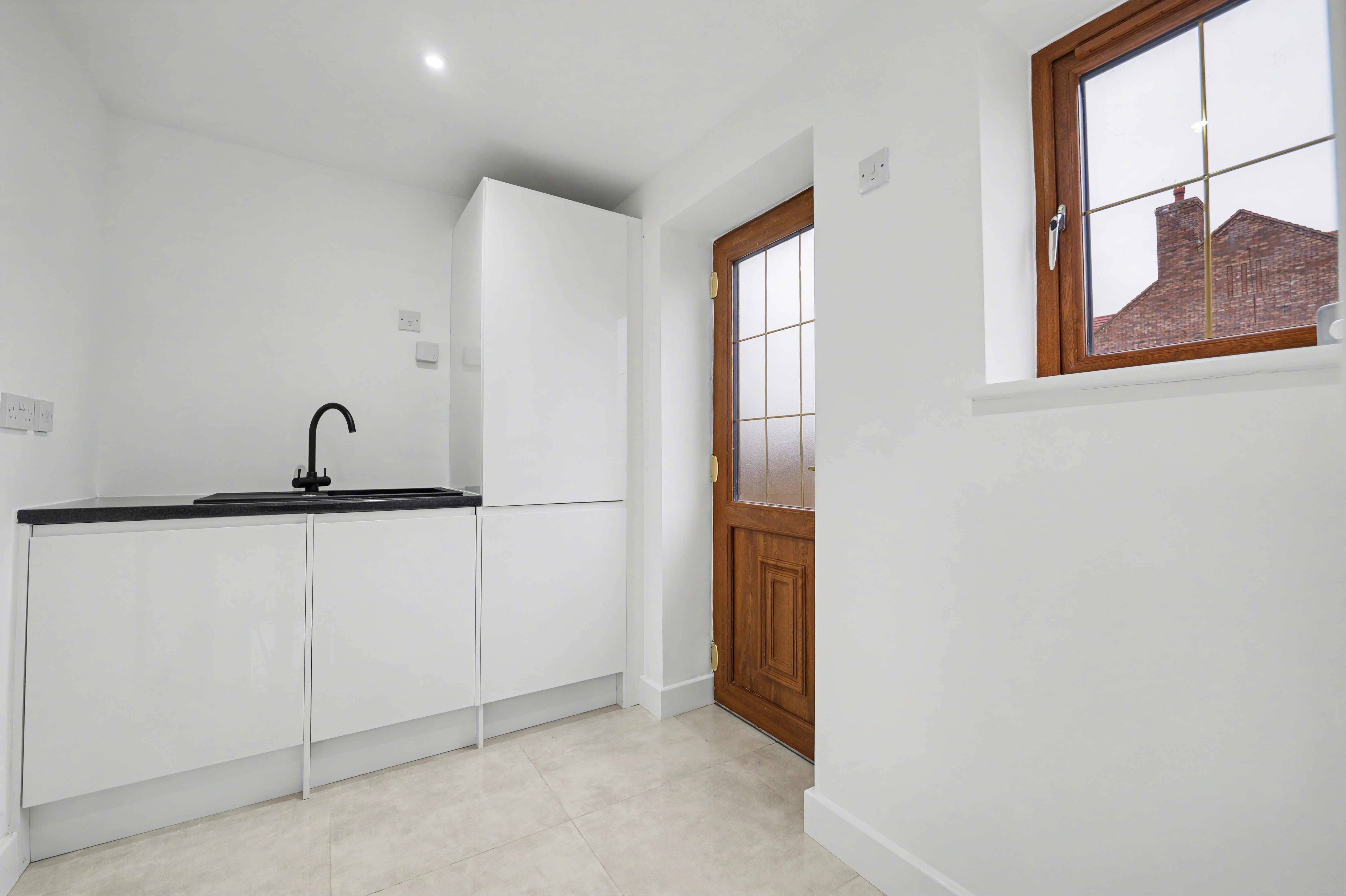 4 bedroom semi detached house for sale, Coventry Road, Bedworth, CV12