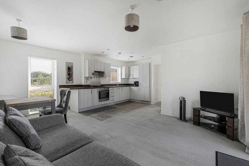 2 bedroom for sale, Brocade Road, Andover, SP11, photo 2