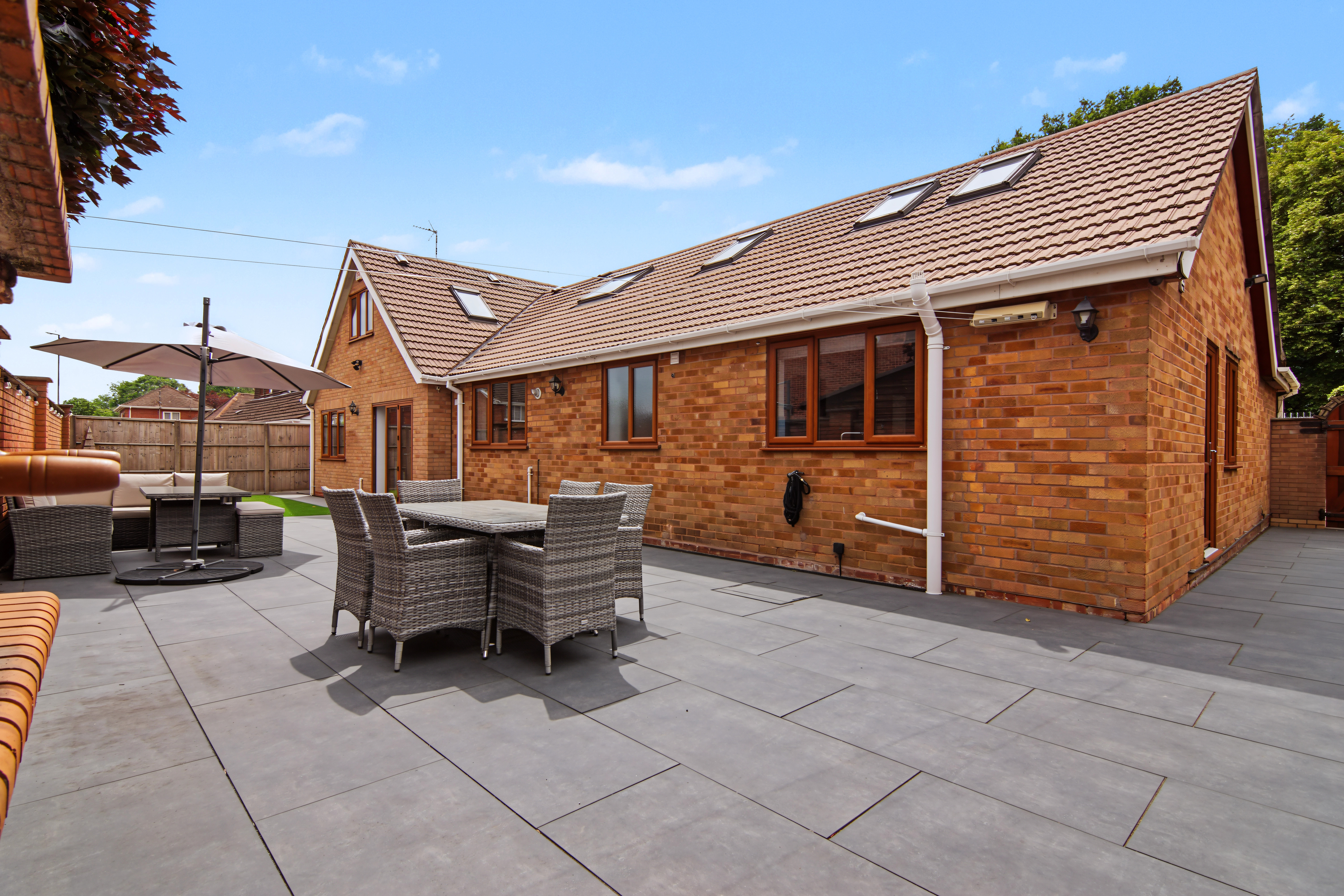 4 bedroom detached house for sale, Tamworth Road, Coventry, CV6, photo 1