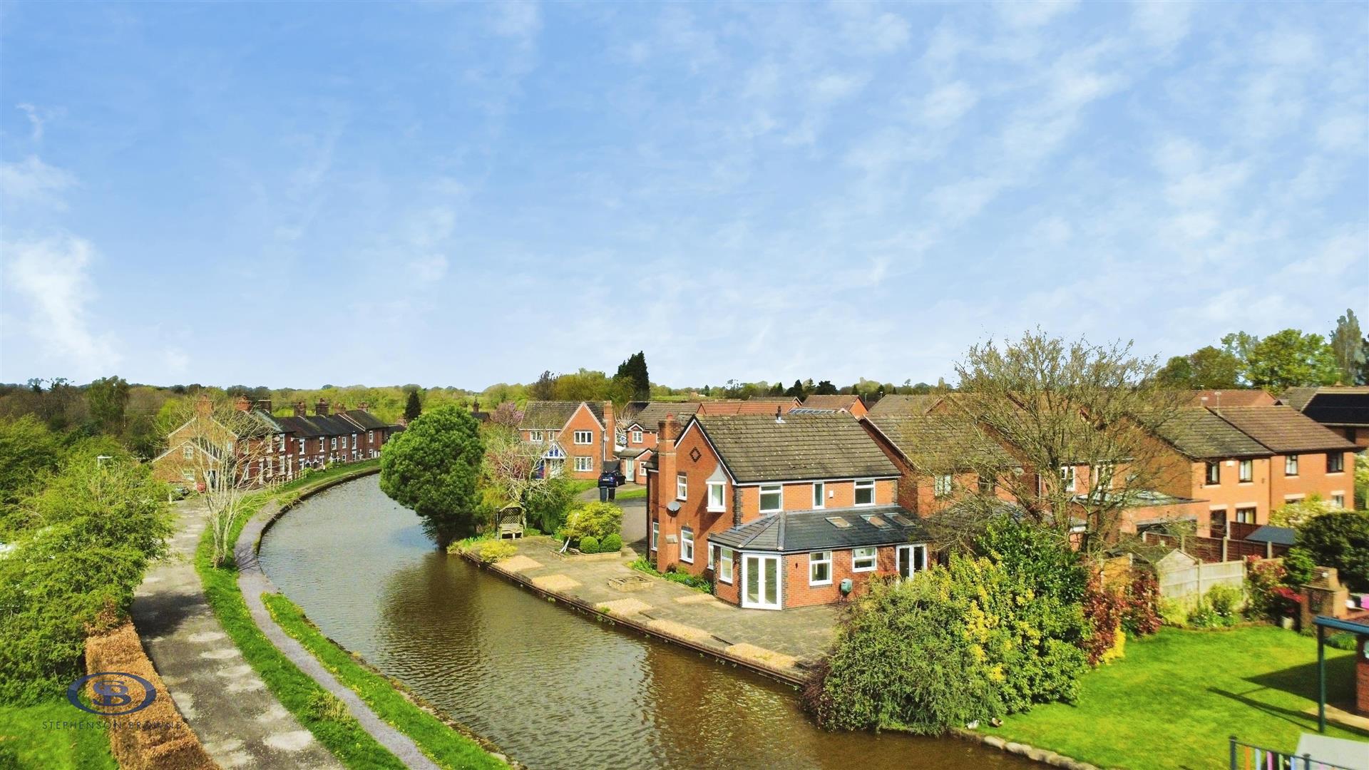 4 bedroom house for sale, Carlyle Close, Stoke-On-Trent, ST7