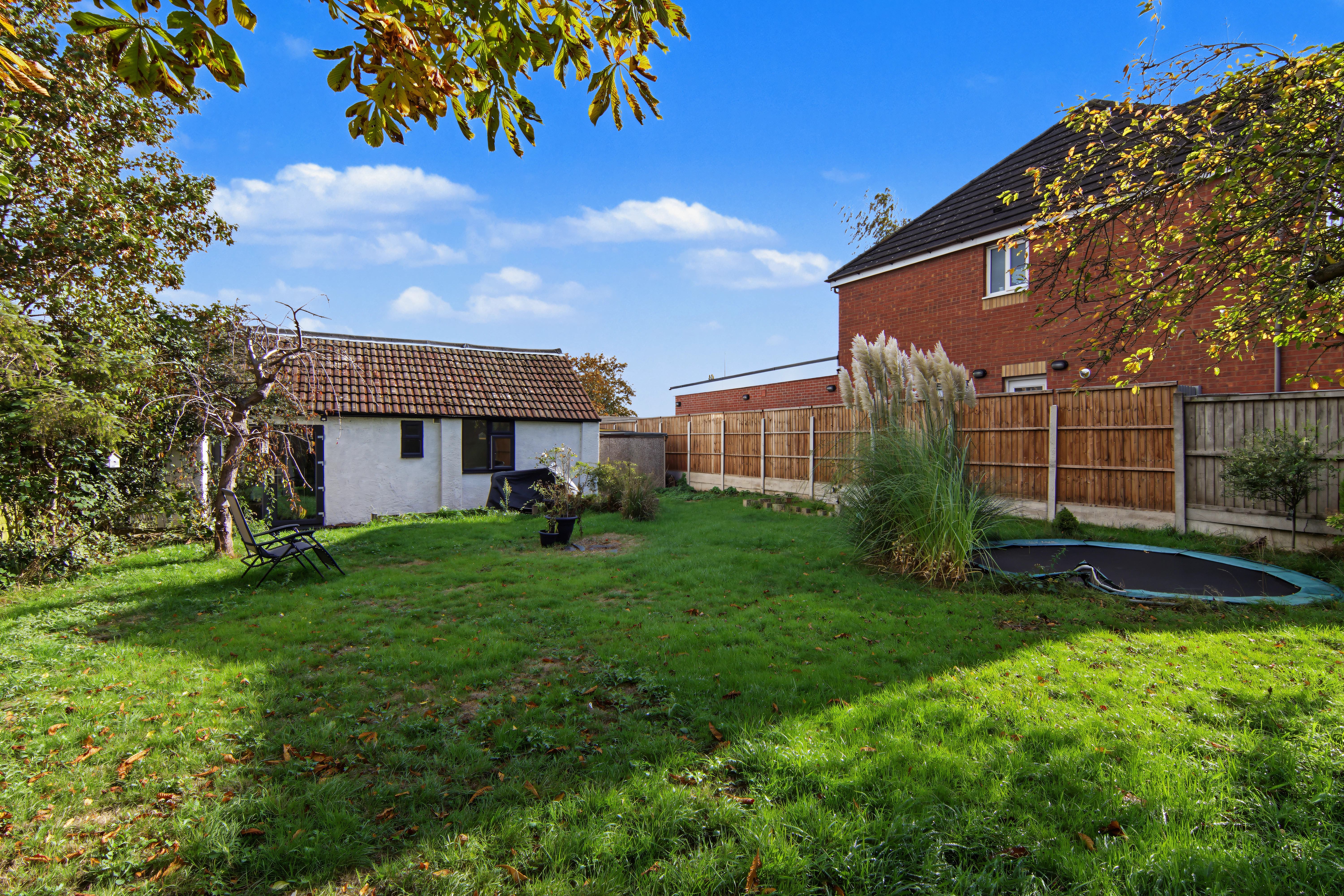 2 bedroom detached bungalow for sale, The Bungalows Bulkington Road, Bedworth, CV12