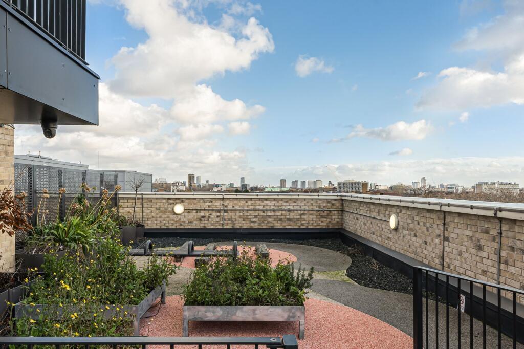 2 bedroom apartment for sale, Witan Street, London, E2, photo 8 of 11