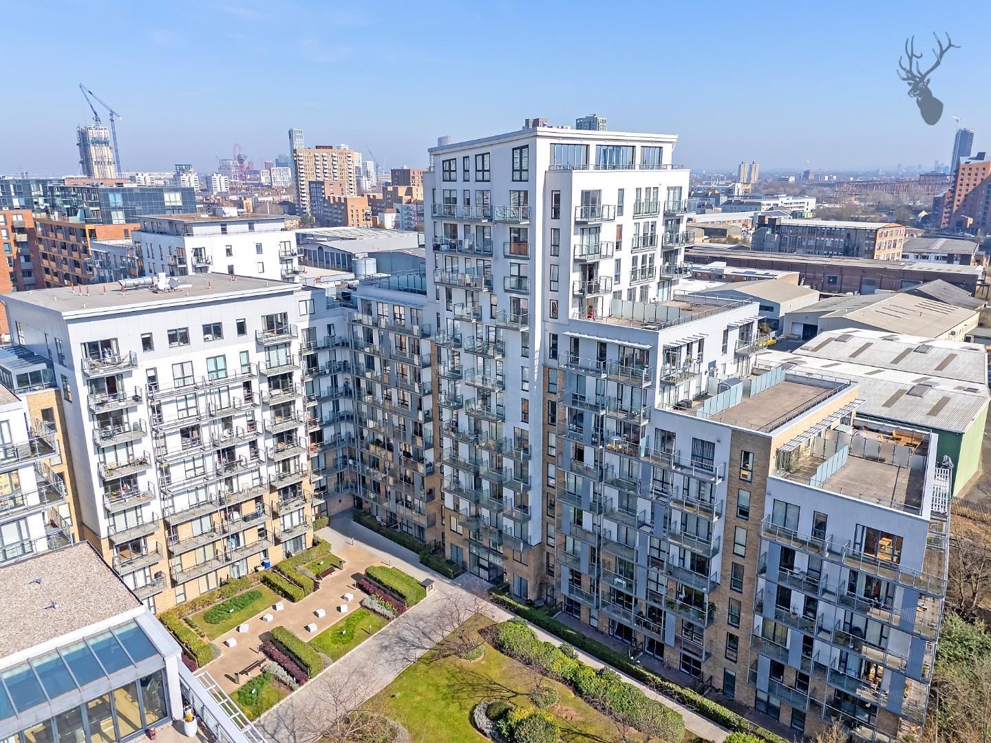 2 bedroom apartment for sale, Ceram Court, London, E3, photo 3