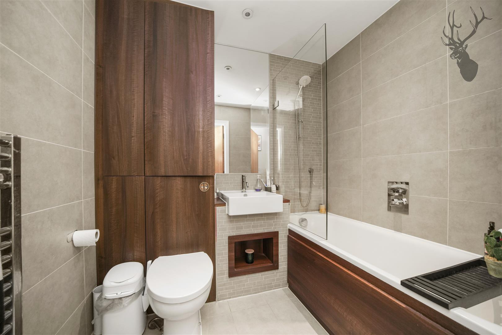 2 bedroom apartment for sale, Ceram Court, London, E3, photo 8 of 17