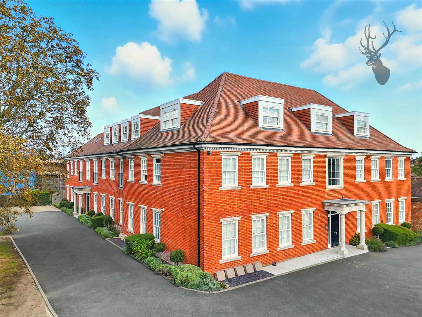 2 bedroom flat for sale, Imperial Heights, Chigwell, IG7