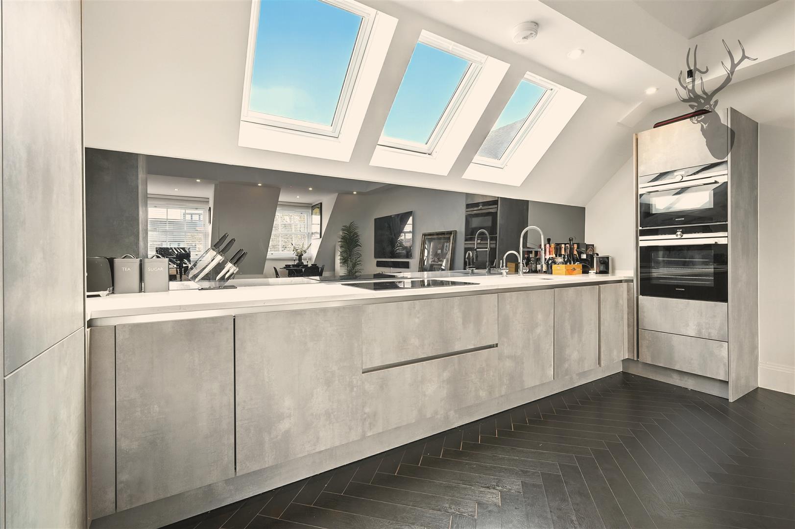 2 bedroom flat for sale, Imperial Heights, Chigwell, IG7, photo 7 of 18