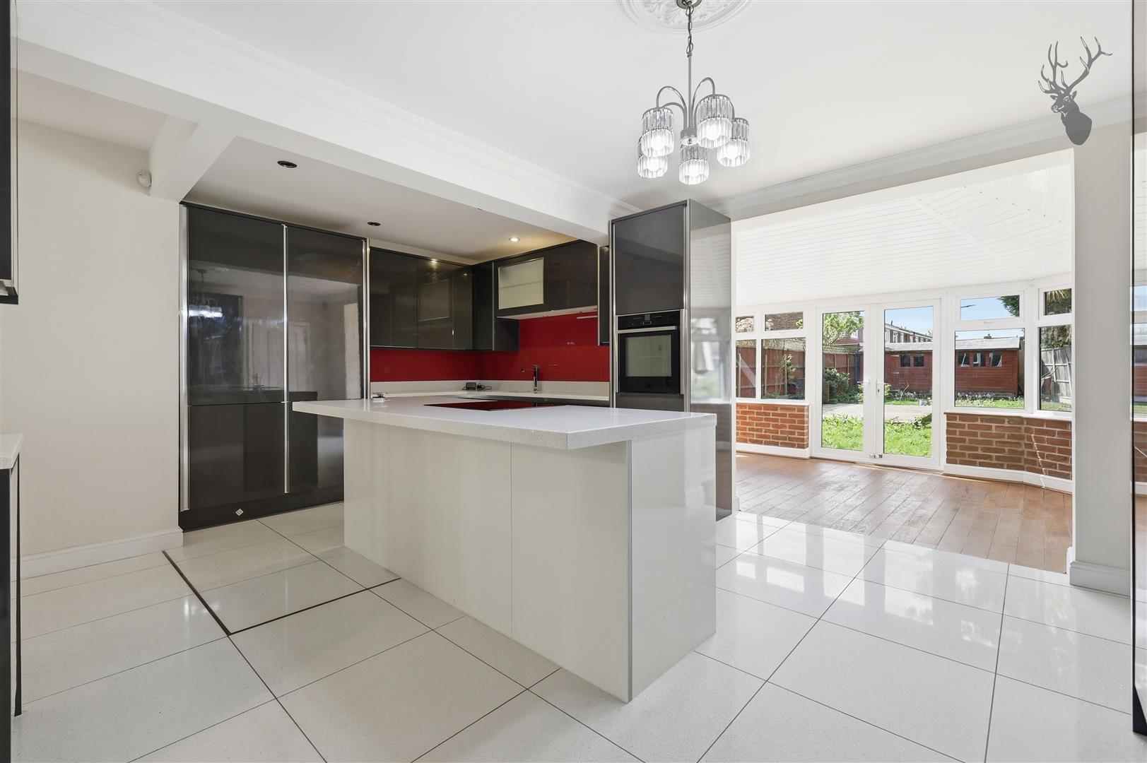 3 bedroom detached house for sale, Forest Side, London, E4, photo 3