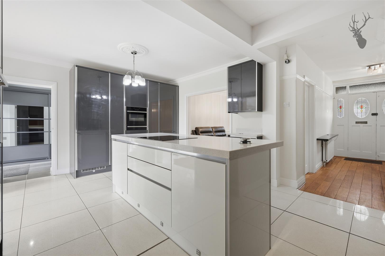 3 bedroom detached house for sale, Forest Side, London, E4, photo 4