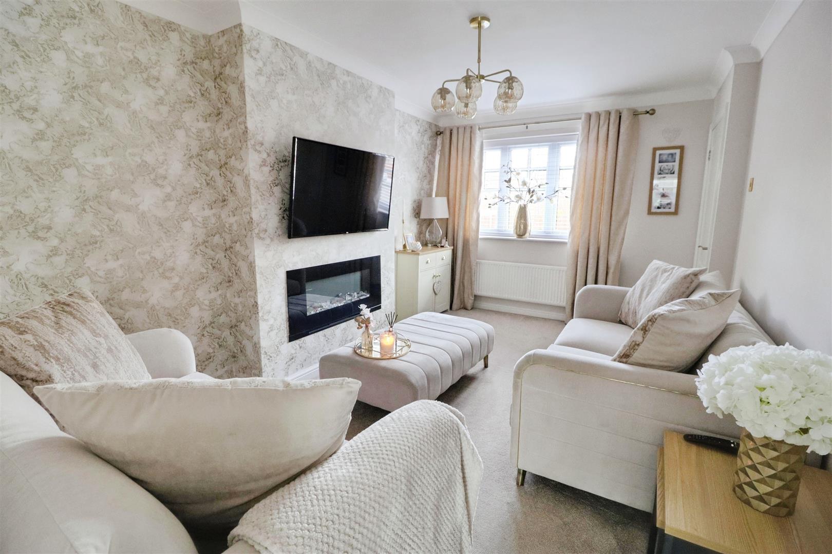3 bedroom house for sale, Conrad Close, Crewe, CW1, photo 2