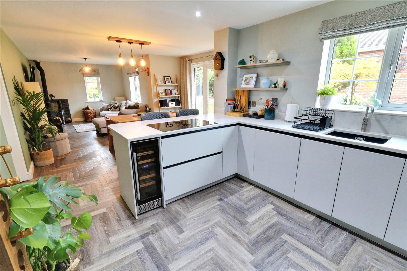 5 bedroom house for sale, The Meadows, Crewe, CW3, photo 4
