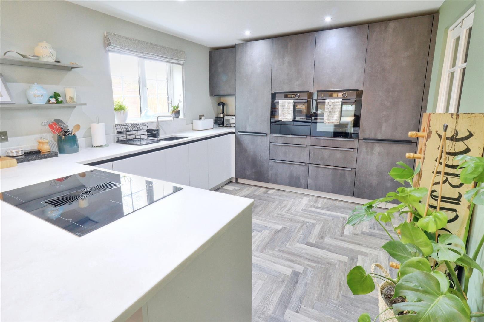 5 bedroom house for sale, The Meadows, Crewe, CW3, photo 6 of 20