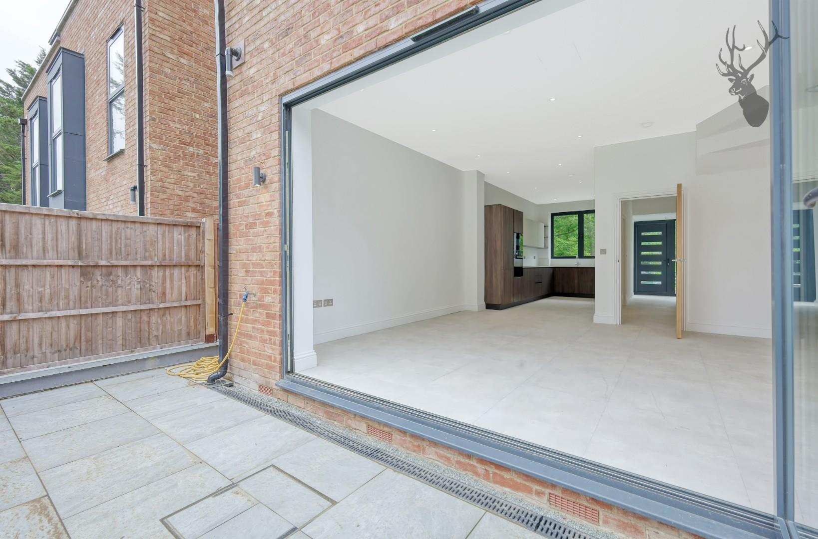 4 bedroom house for sale, Pino Way, Chingford, E4, photo 11 of 20