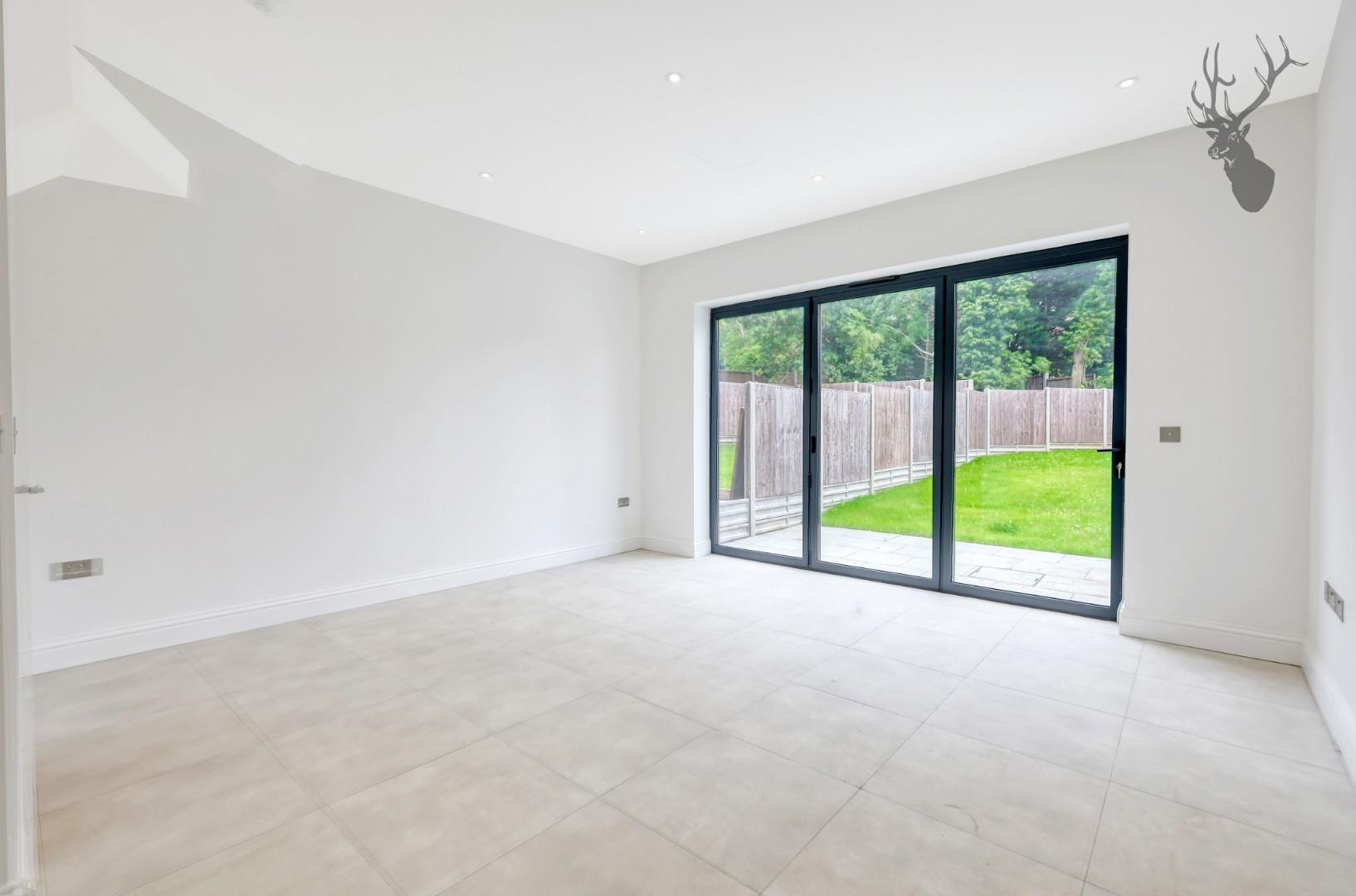 4 bedroom house for sale, Pino Way, Chingford, E4, photo 9 of 20