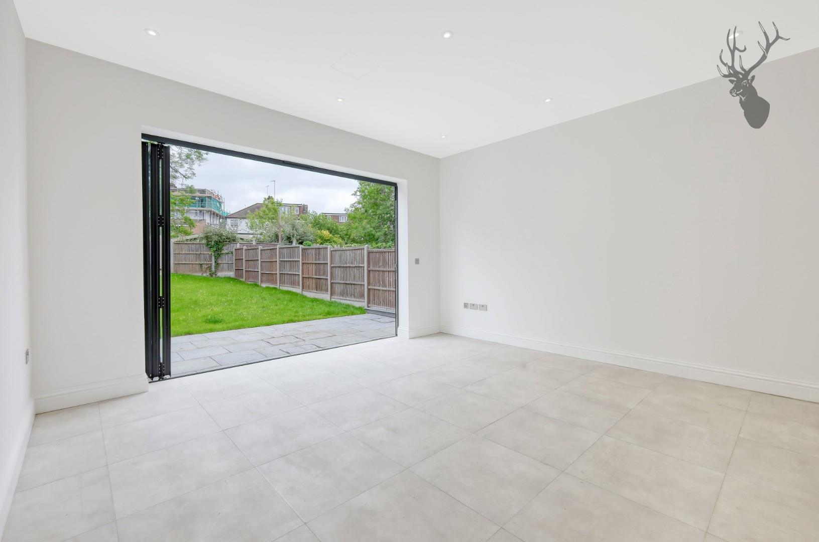 4 bedroom house for sale, Pino Way, Chingford, E4, photo 10 of 20