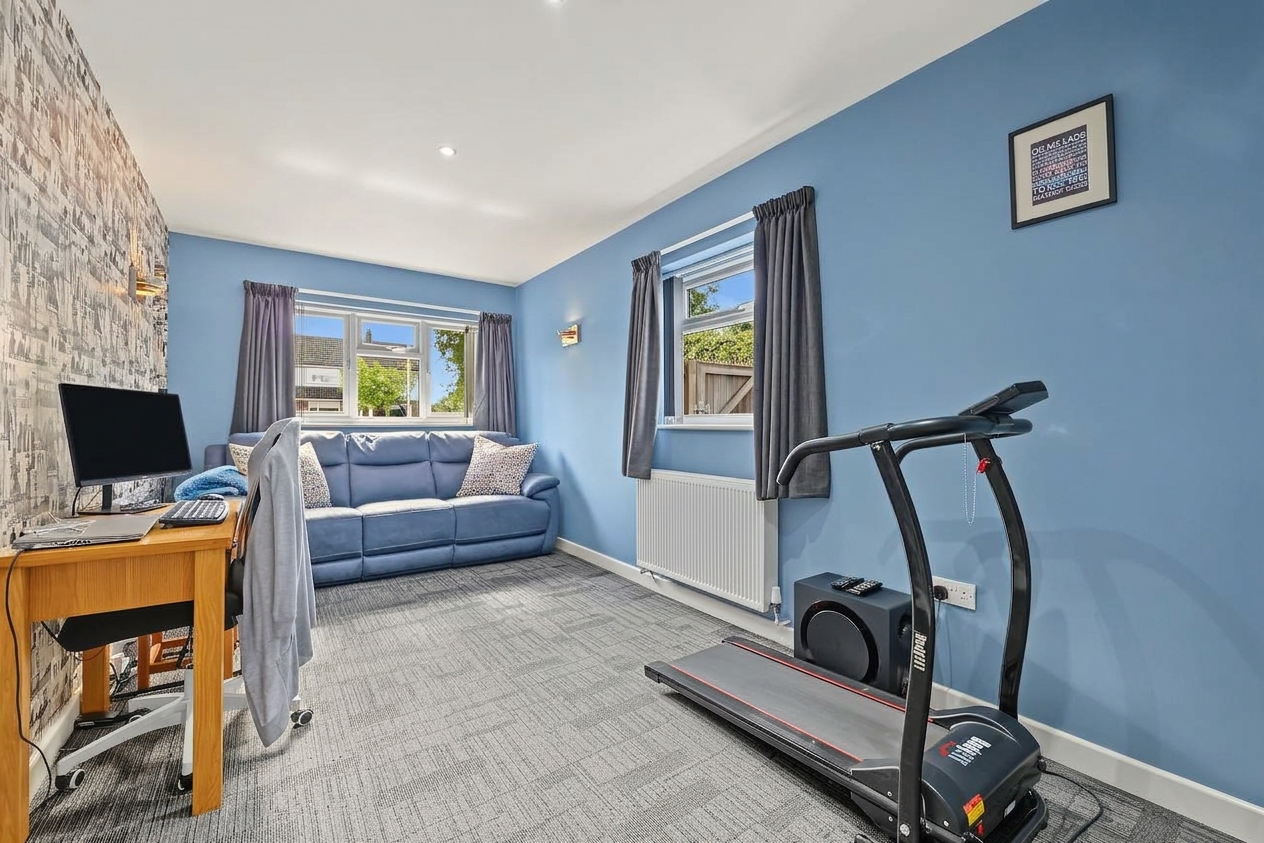 4 bedroom semi detached house for sale, Western Avenue, Market Harborough, LE16
