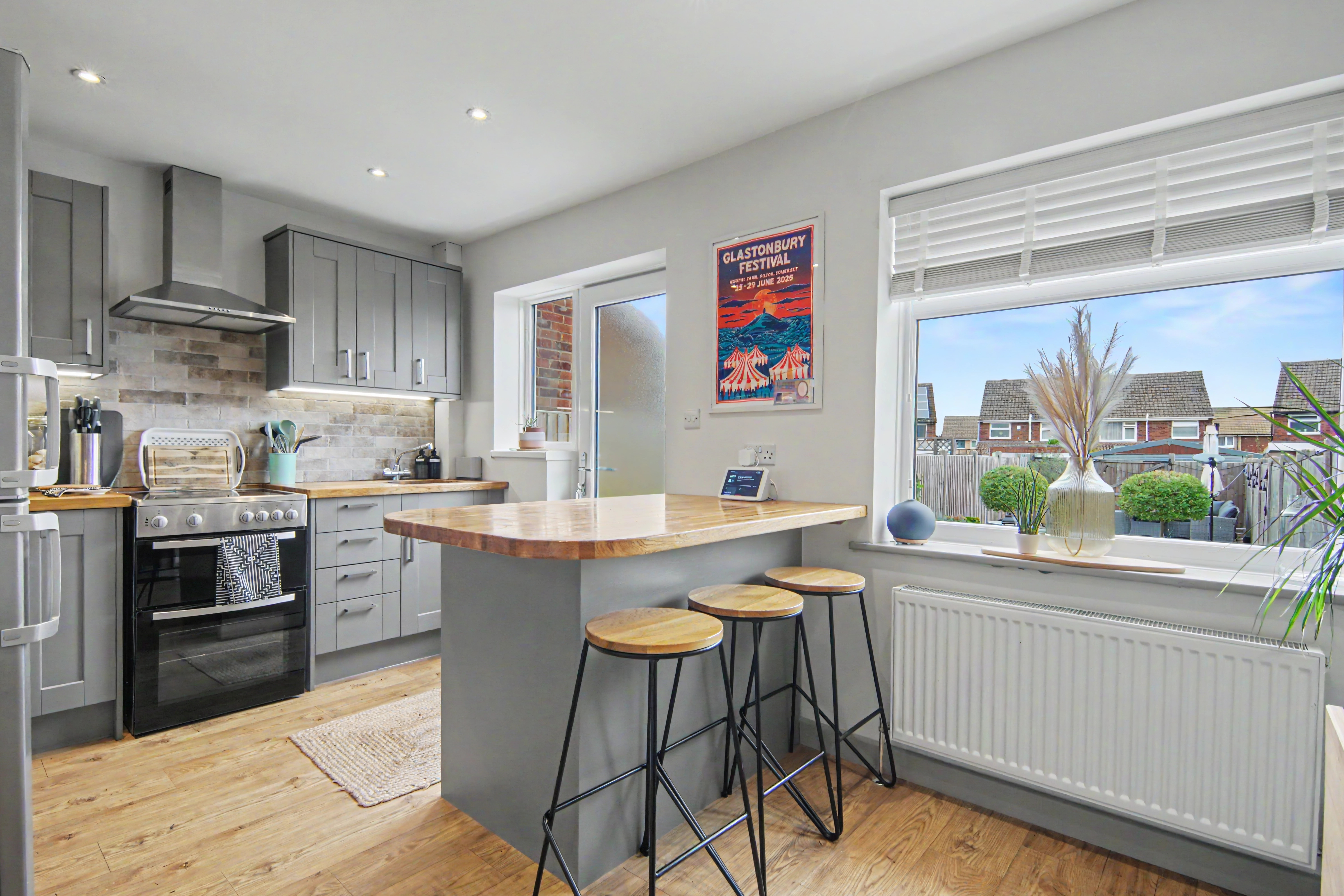 2 bedroom mid-terraced house for sale, Hazelmere Close, Coventry, CV5, photo 1