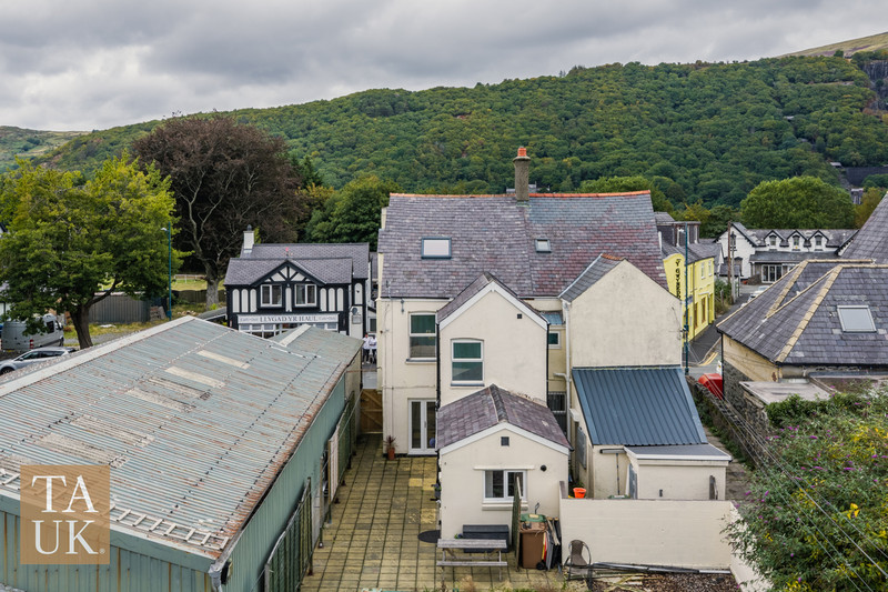 3 bedroom for sale, High Street Llanberis, Caernarfon, LL55, photo 2