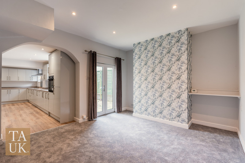 3 bedroom for sale, High Street Llanberis, Caernarfon, LL55, photo 5