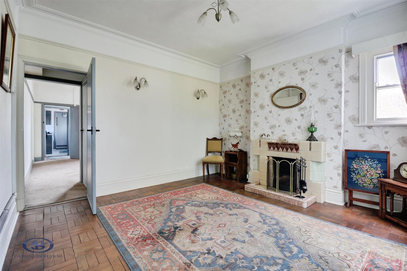 3 bedroom house for sale, Nantwich Road, Stoke-On-Trent, ST7, photo 2