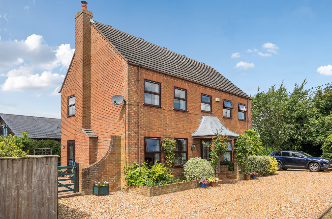 4 bedroom detached house for sale, Willow Farm Middle Drove, Wisbech, PE14