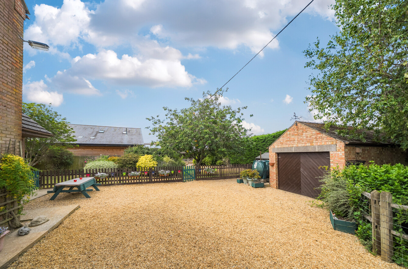 4 bedroom detached house for sale, Willow Farm Middle Drove, Wisbech, PE14