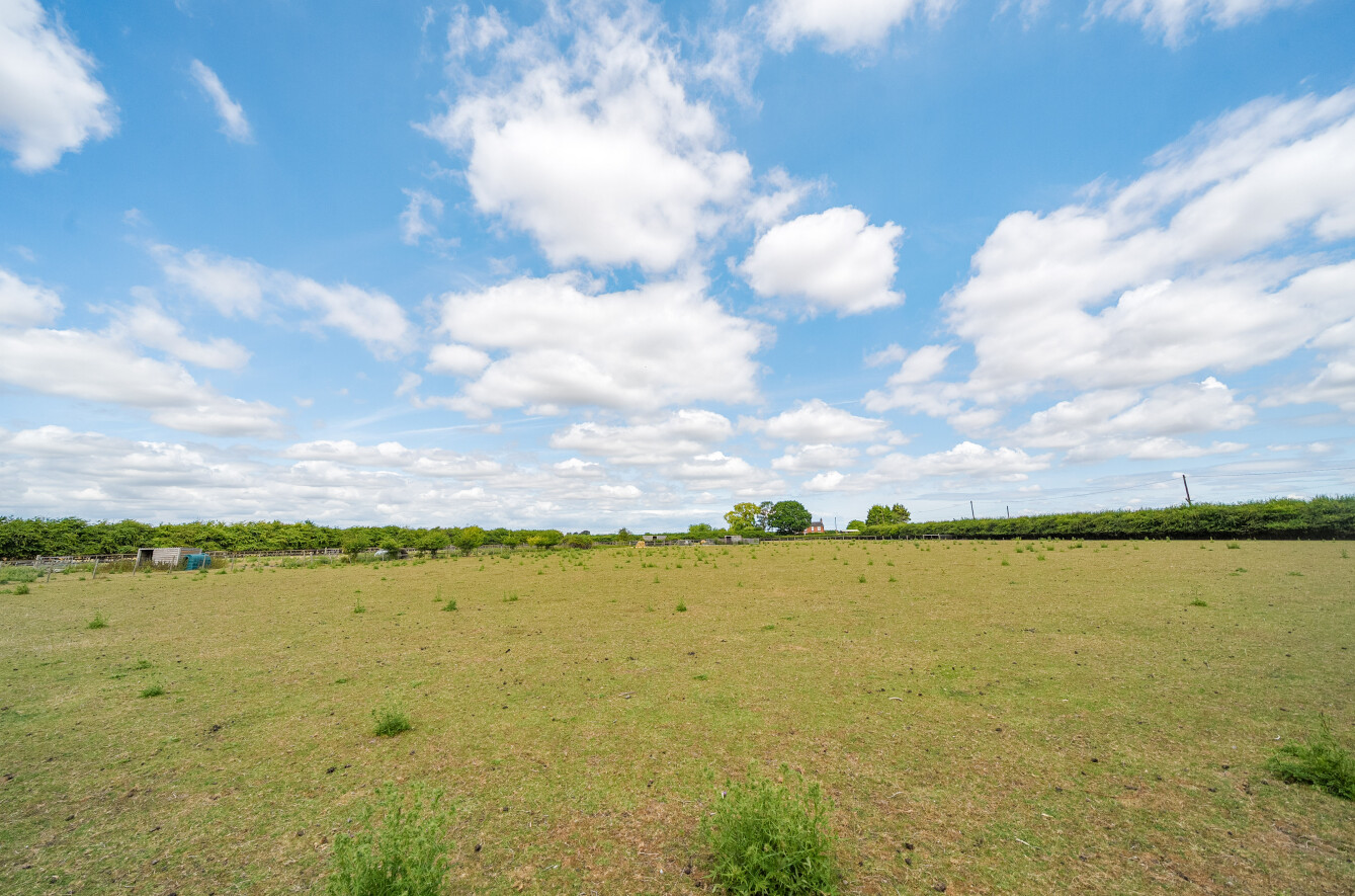 4 bedroom detached house for sale, Willow Farm Middle Drove, Wisbech, PE14