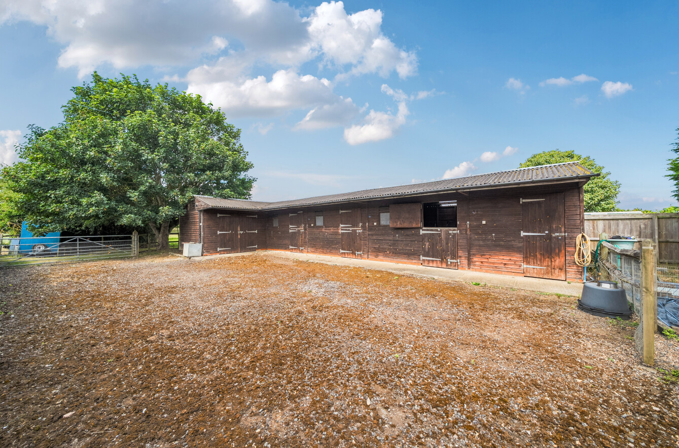 4 bedroom detached house for sale, Willow Farm Middle Drove, Wisbech, PE14