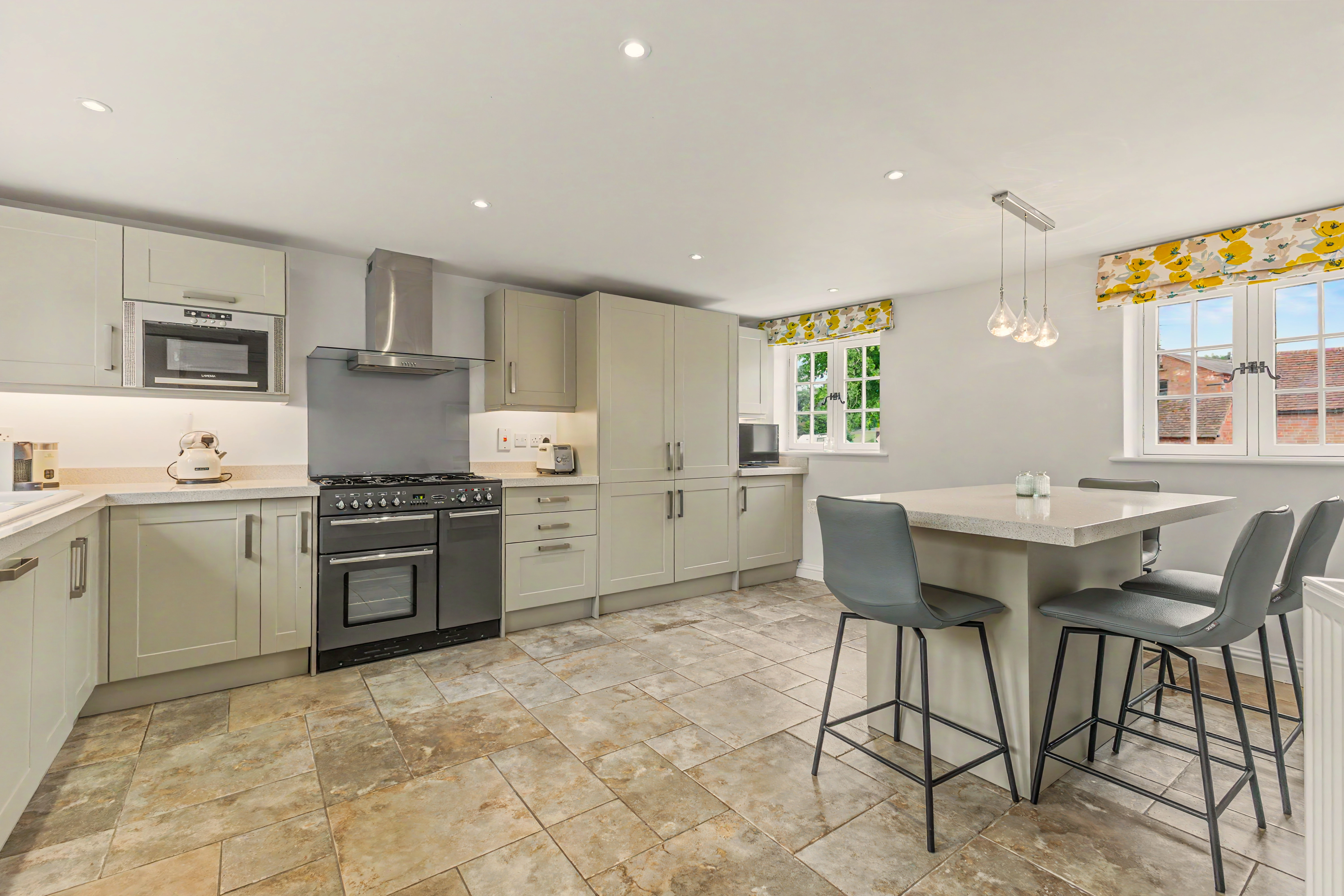 3 bedroom semi detached cottage for sale, Brook Cottage School Road, Stratford-Upon-Avon, CV37