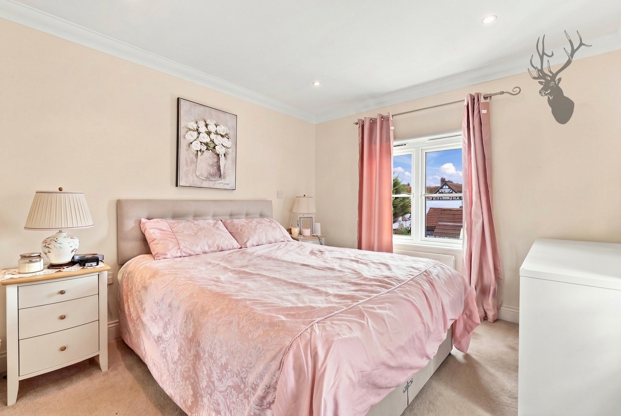 3 bedroom link detached house for sale, Willow Tree Close, Romford, RM4, photo 16 of 20