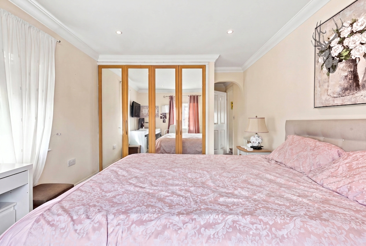 3 bedroom link detached house for sale, Willow Tree Close, Romford, RM4, photo 18 of 20